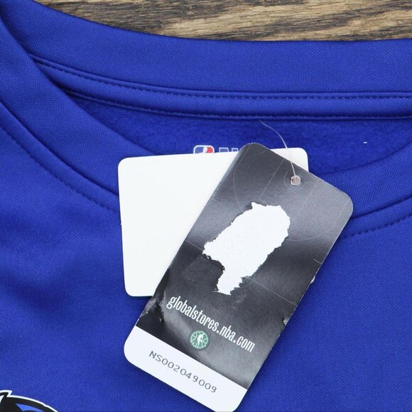 NWT NBA Mavericks Men's Crew Neck Sport Fleece Sweatshirt 196365448066 M Blue - Picture 3 of 4
